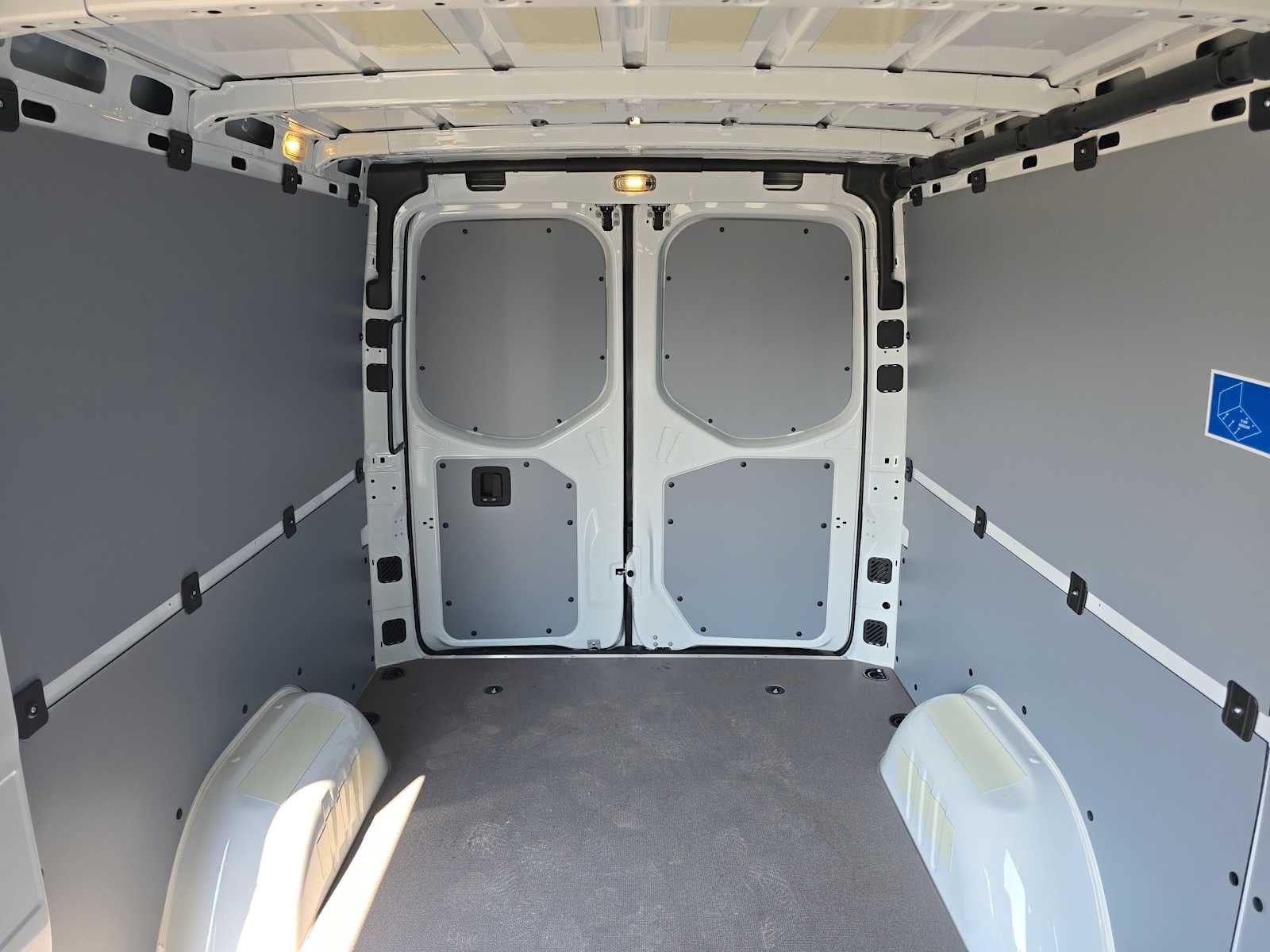 2026 Mercedes-Benz Sprinter Cargo 2500 Standard Roof I4 Diesel 144 RWD