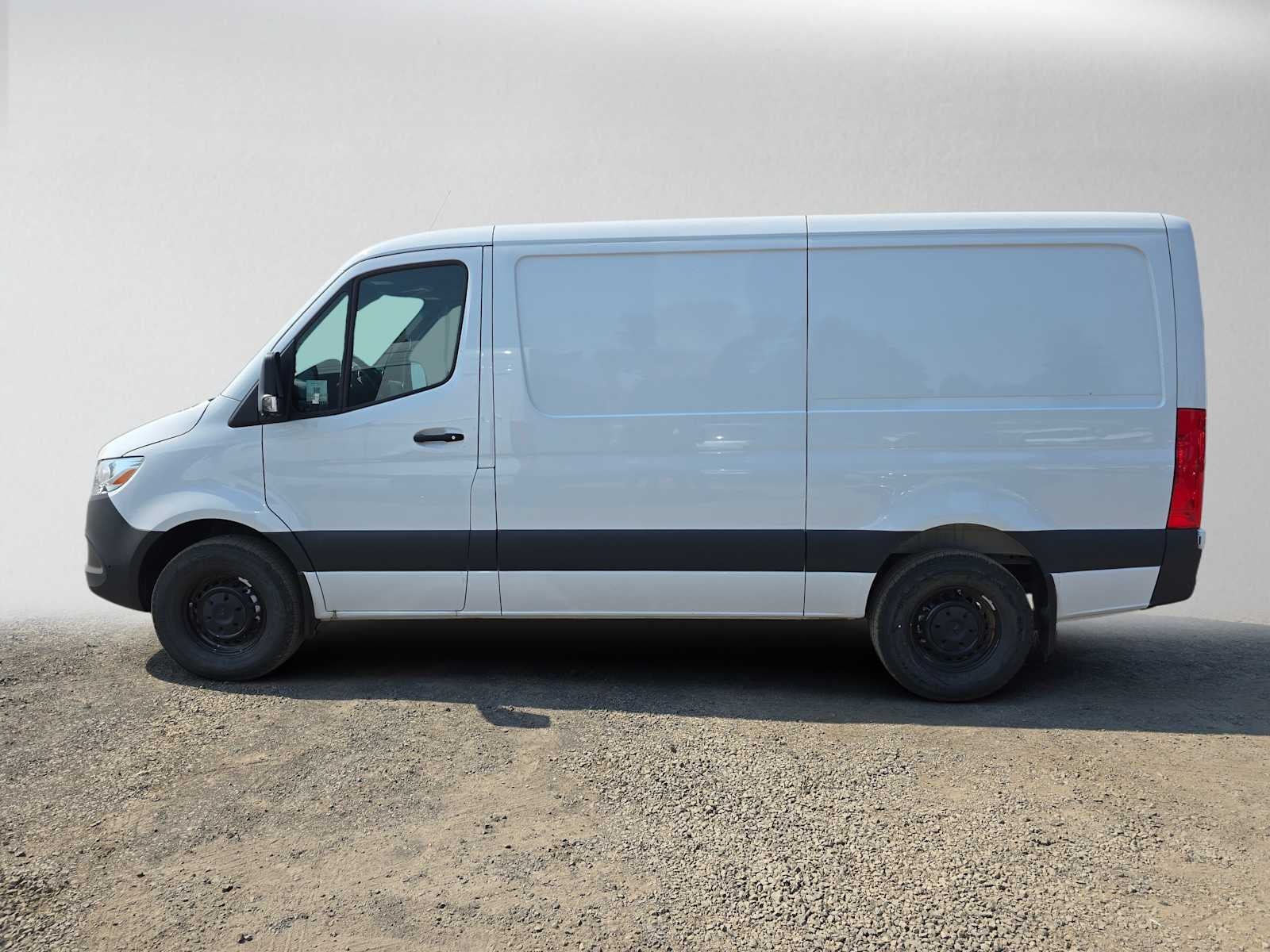 2026 Mercedes-Benz Sprinter Cargo 2500 Standard Roof I4 Diesel 144 RWD