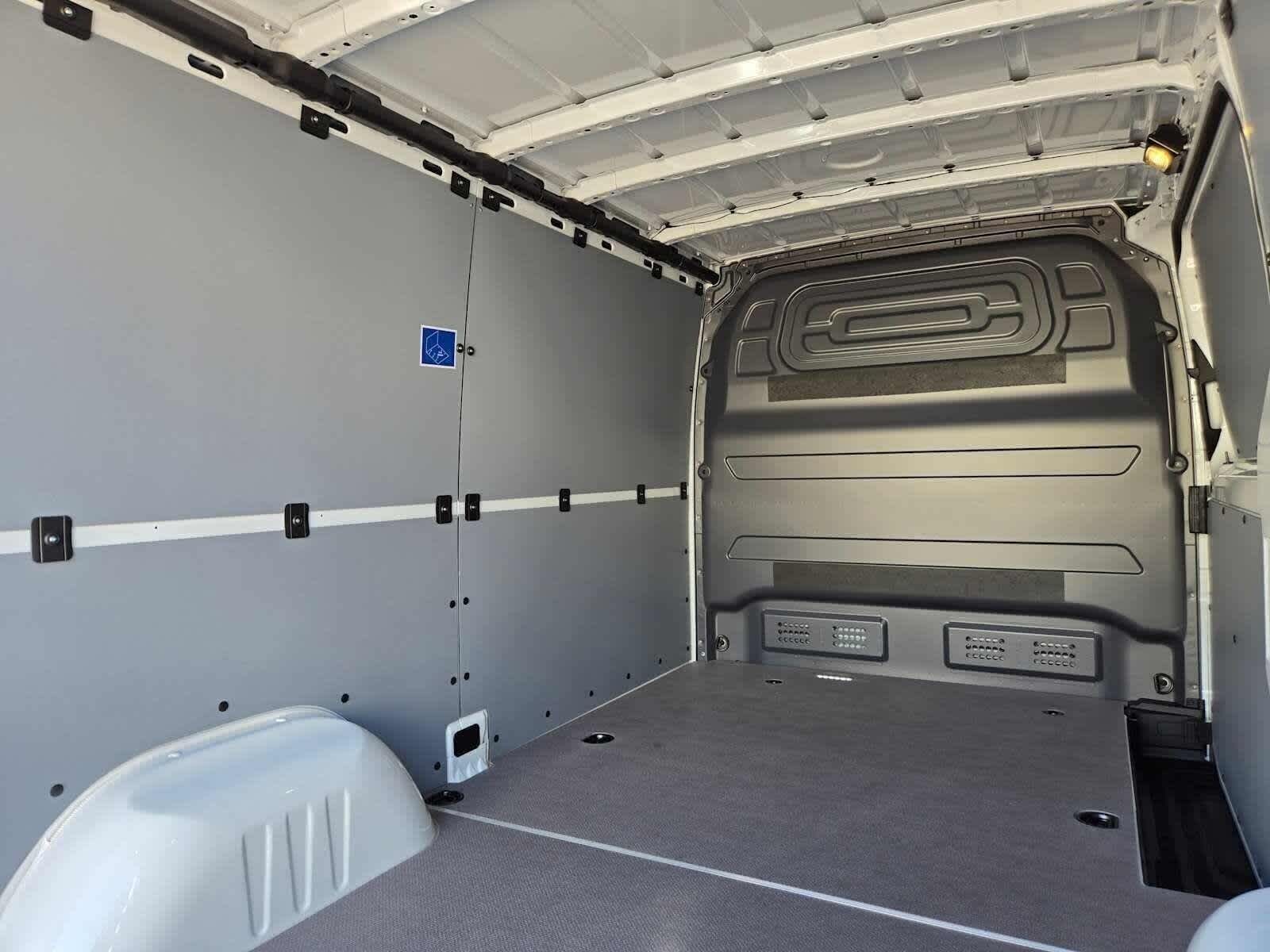 2026 Mercedes-Benz Sprinter 2500 Standard Roof I4 Diesel 144 RWD