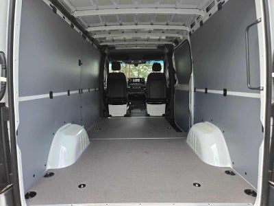 2026 Mercedes-Benz Sprinter 2500 Standard Roof I4 Diesel 144 RWD