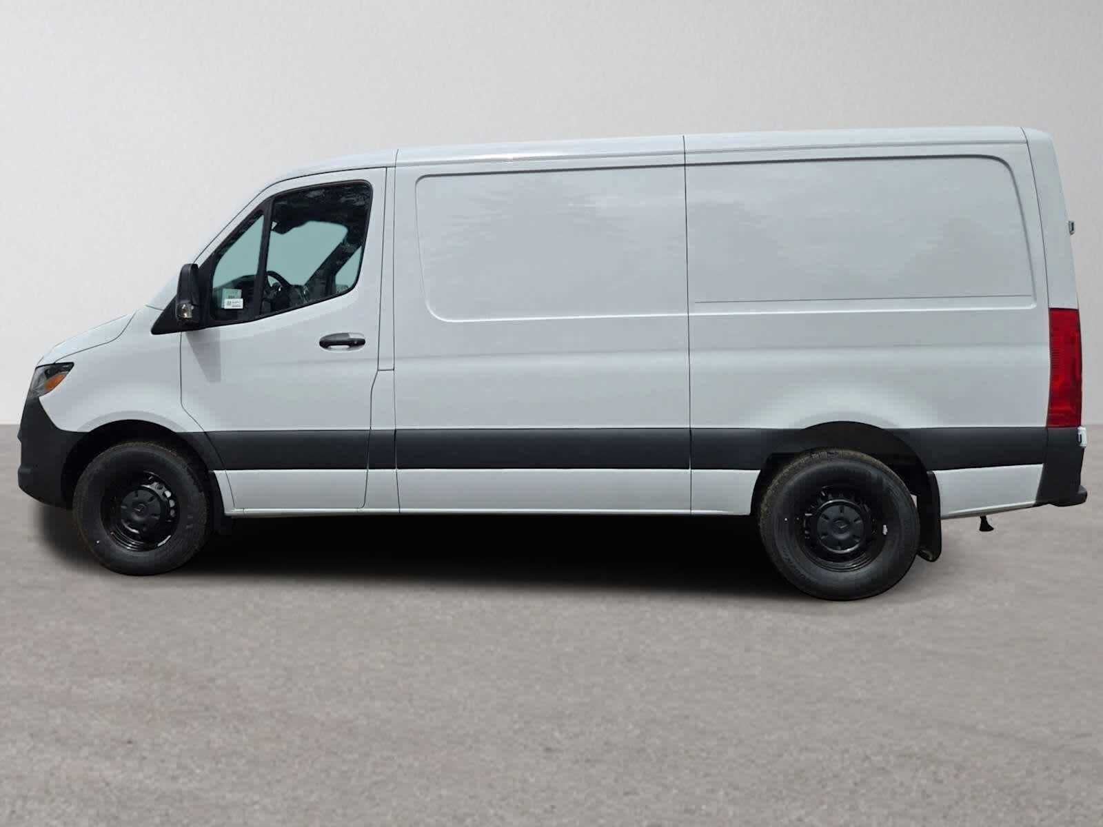 2026 Mercedes-Benz Sprinter 2500 Standard Roof I4 Diesel 144 RWD