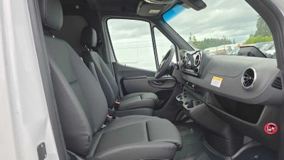 2026 Mercedes-Benz Sprinter 2500 Standard Roof I4 Diesel 144 RWD