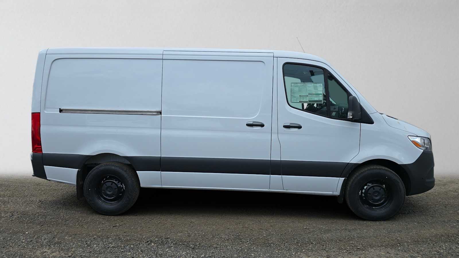 2026 Mercedes-Benz Sprinter 2500 Standard Roof I4 Diesel 144 RWD