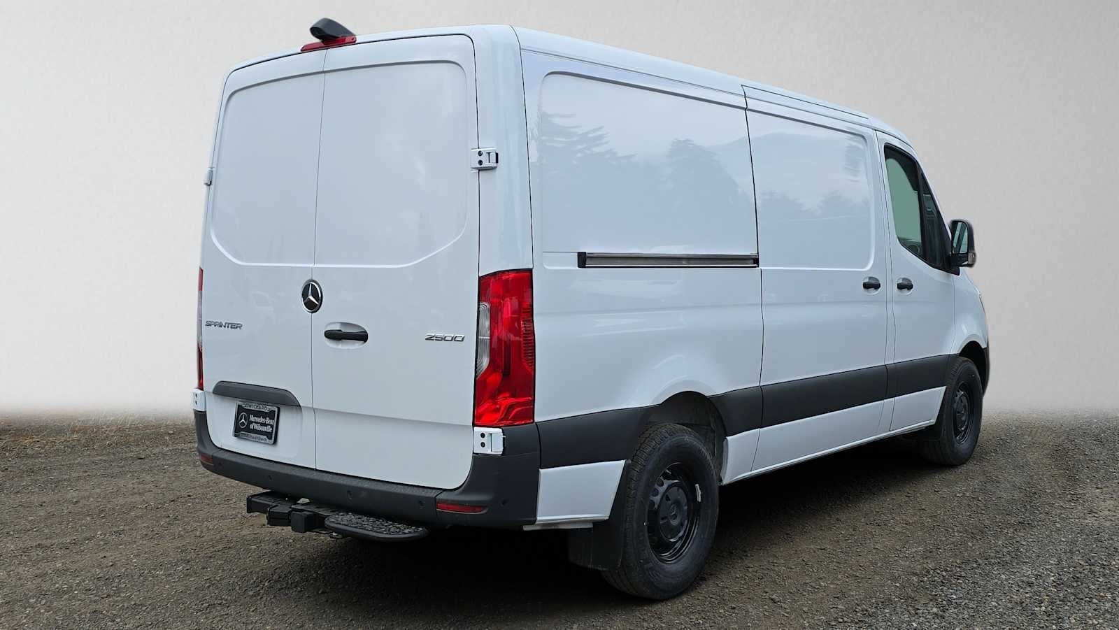 2026 Mercedes-Benz Sprinter 2500 Standard Roof I4 Diesel 144 RWD