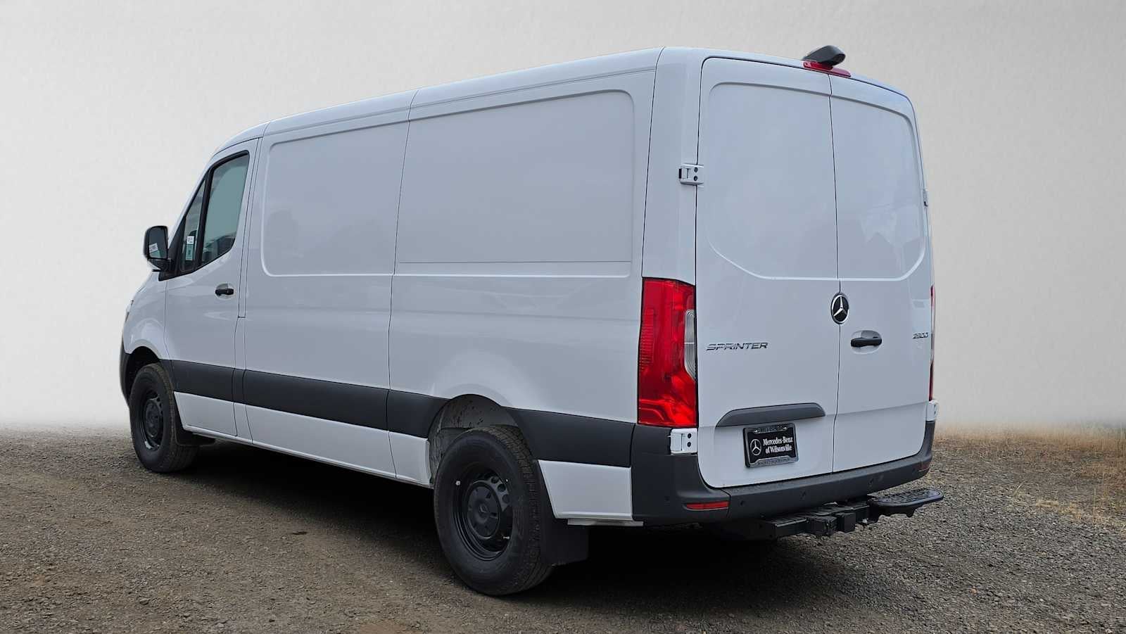 2026 Mercedes-Benz Sprinter 2500 Standard Roof I4 Diesel 144 RWD