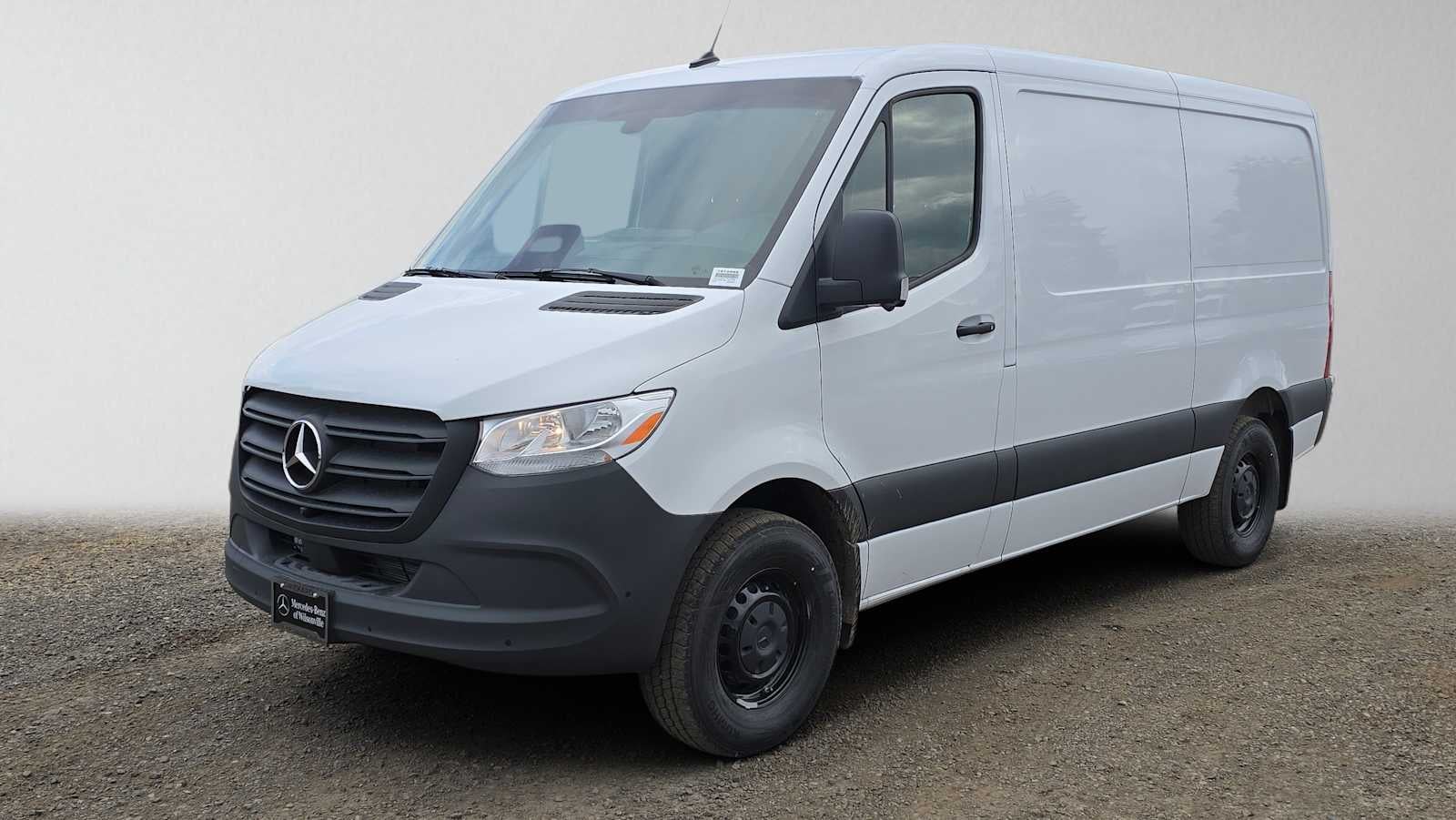 2026 Mercedes-Benz Sprinter 2500 Standard Roof I4 Diesel 144 RWD