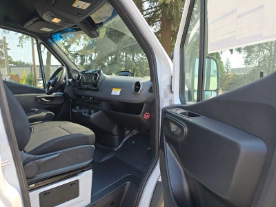 2026 Mercedes-Benz Sprinter 2500 Standard Roof I4 Diesel 144 RWD