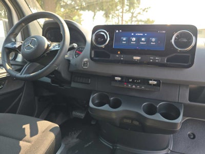2026 Mercedes-Benz Sprinter 2500 Standard Roof I4 Diesel 144 RWD