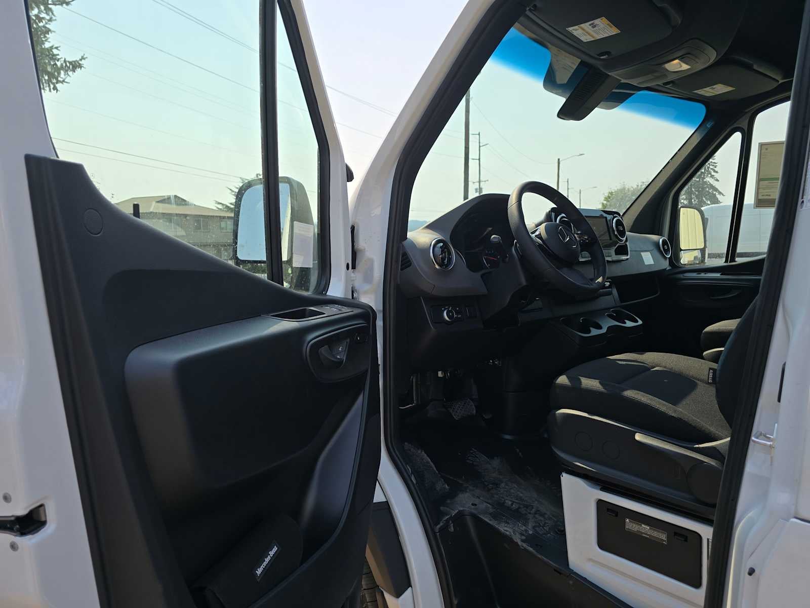 2026 Mercedes-Benz Sprinter 2500 Standard Roof I4 Diesel 144 RWD
