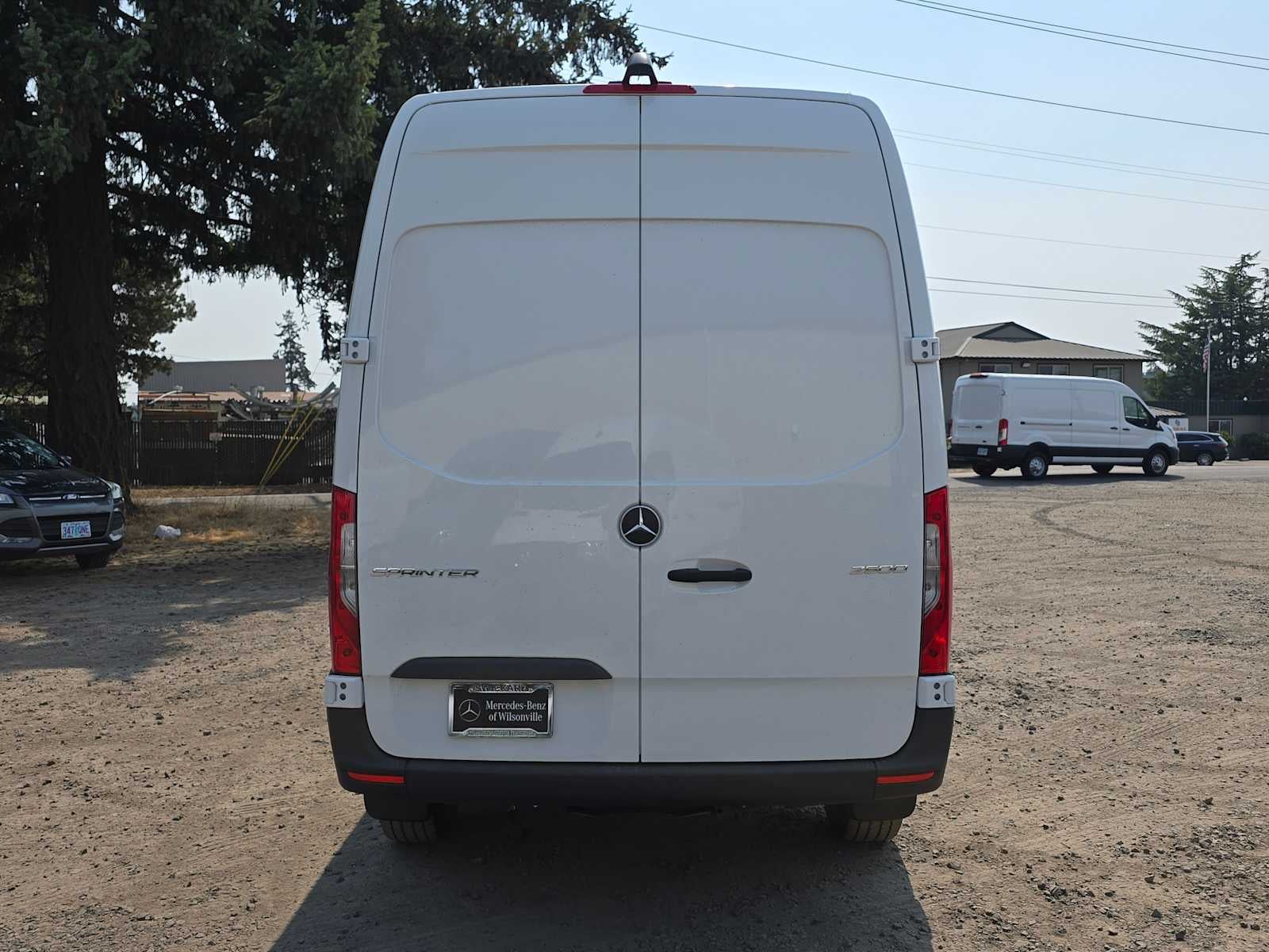 2026 Mercedes-Benz Sprinter 2500 Standard Roof I4 Diesel 144 RWD