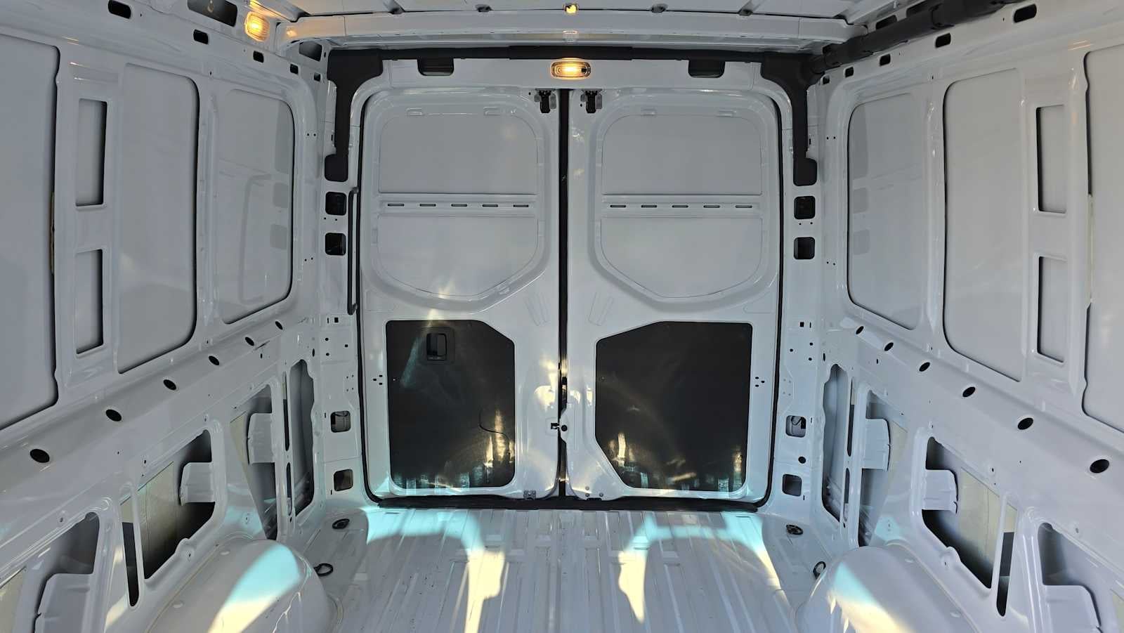 2025 Mercedes-Benz Sprinter Cargo Van 2500 Standard Roof I4 Diesel 144" RWD