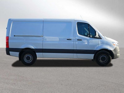 2025 Mercedes-Benz Sprinter Cargo Van 2500 Standard Roof I4 Diesel 144" RWD