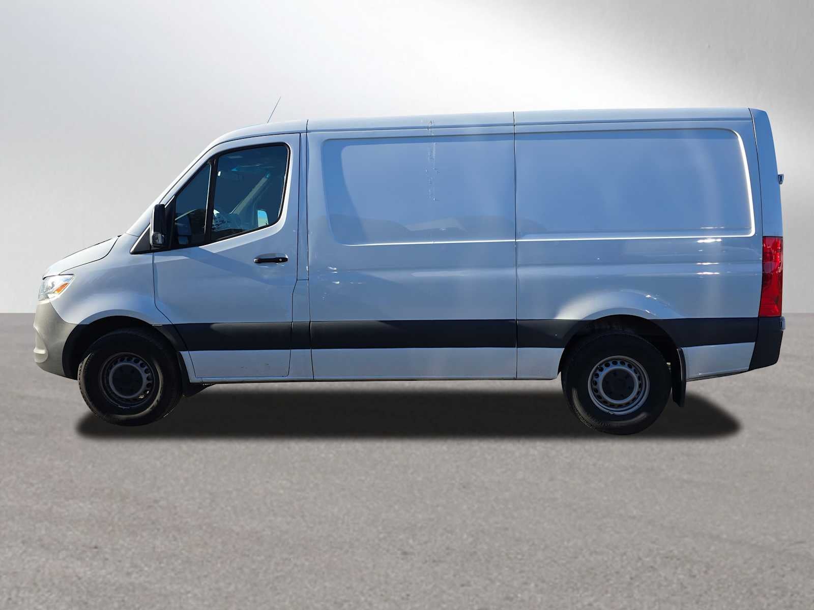 2025 Mercedes-Benz Sprinter Cargo Van 2500 Standard Roof I4 Diesel 144" RWD