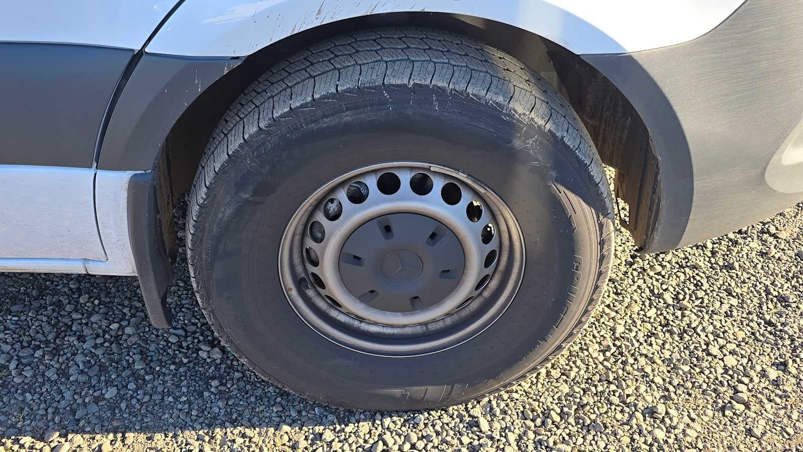 2025 Mercedes-Benz Sprinter Cargo Van 2500 Standard Roof I4 Diesel 144" RWD