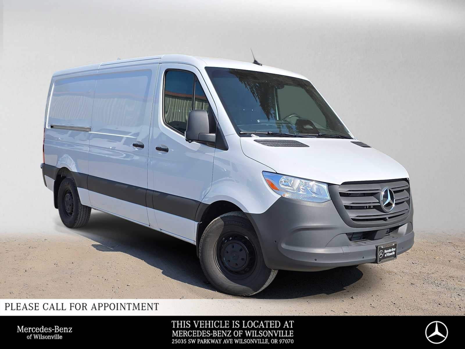 2026 Mercedes-Benz Sprinter 2500 Standard Roof I4 Diesel 144 RWD