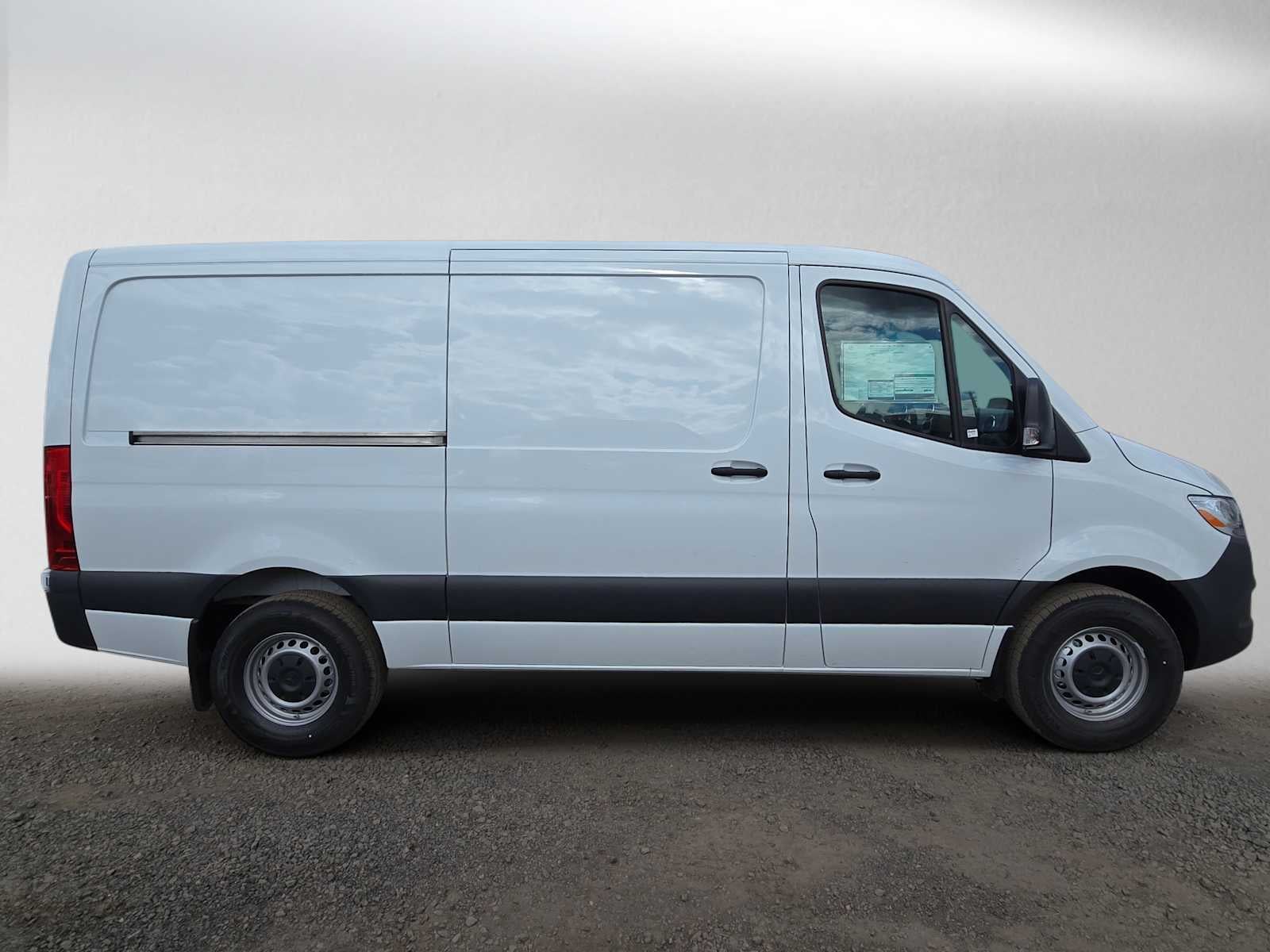2026 Mercedes-Benz Sprinter Cargo 2500 Standard Roof I4 Diesel 144 RWD