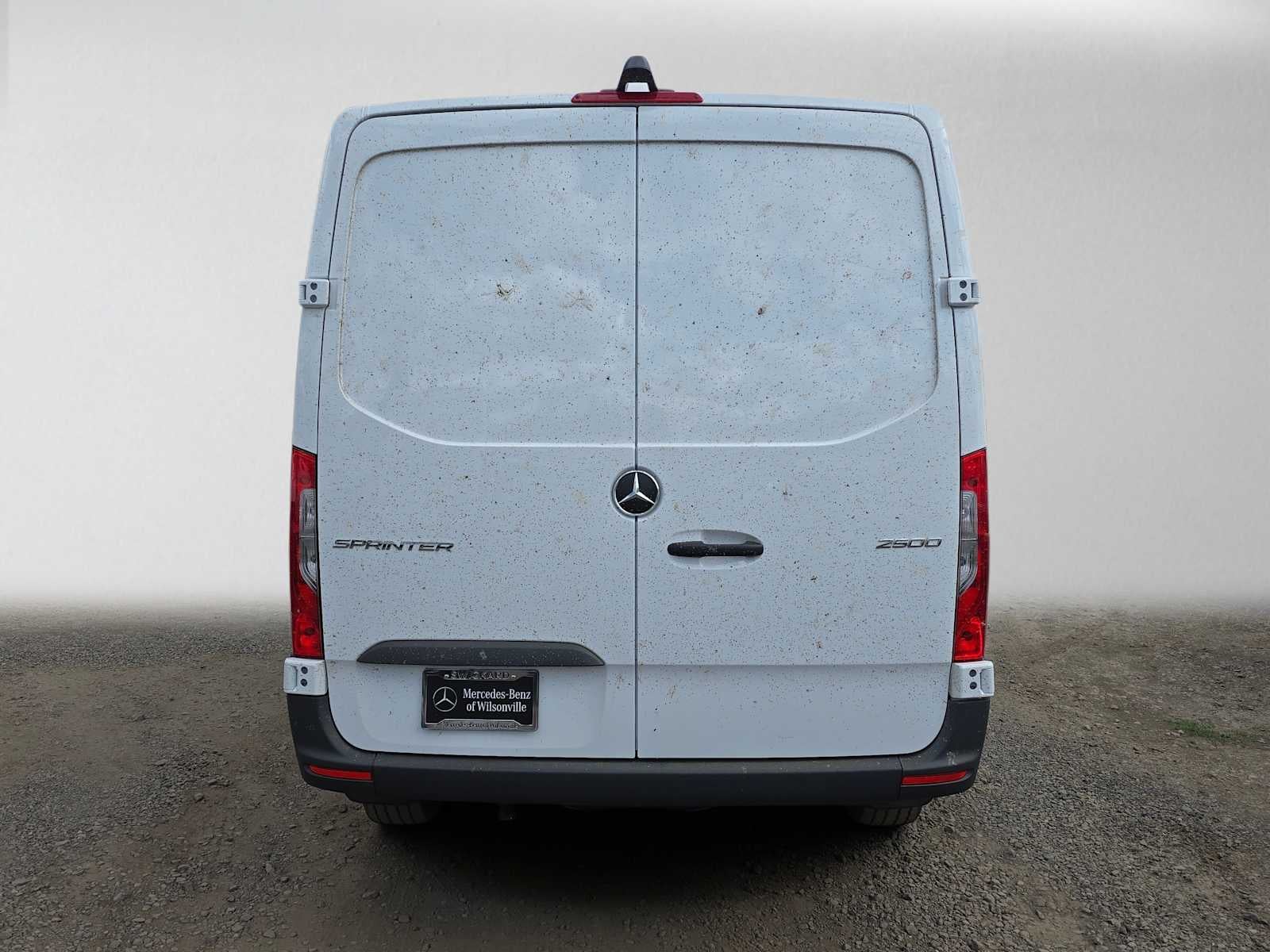 2026 Mercedes-Benz Sprinter Cargo 2500 Standard Roof I4 Diesel 144 RWD