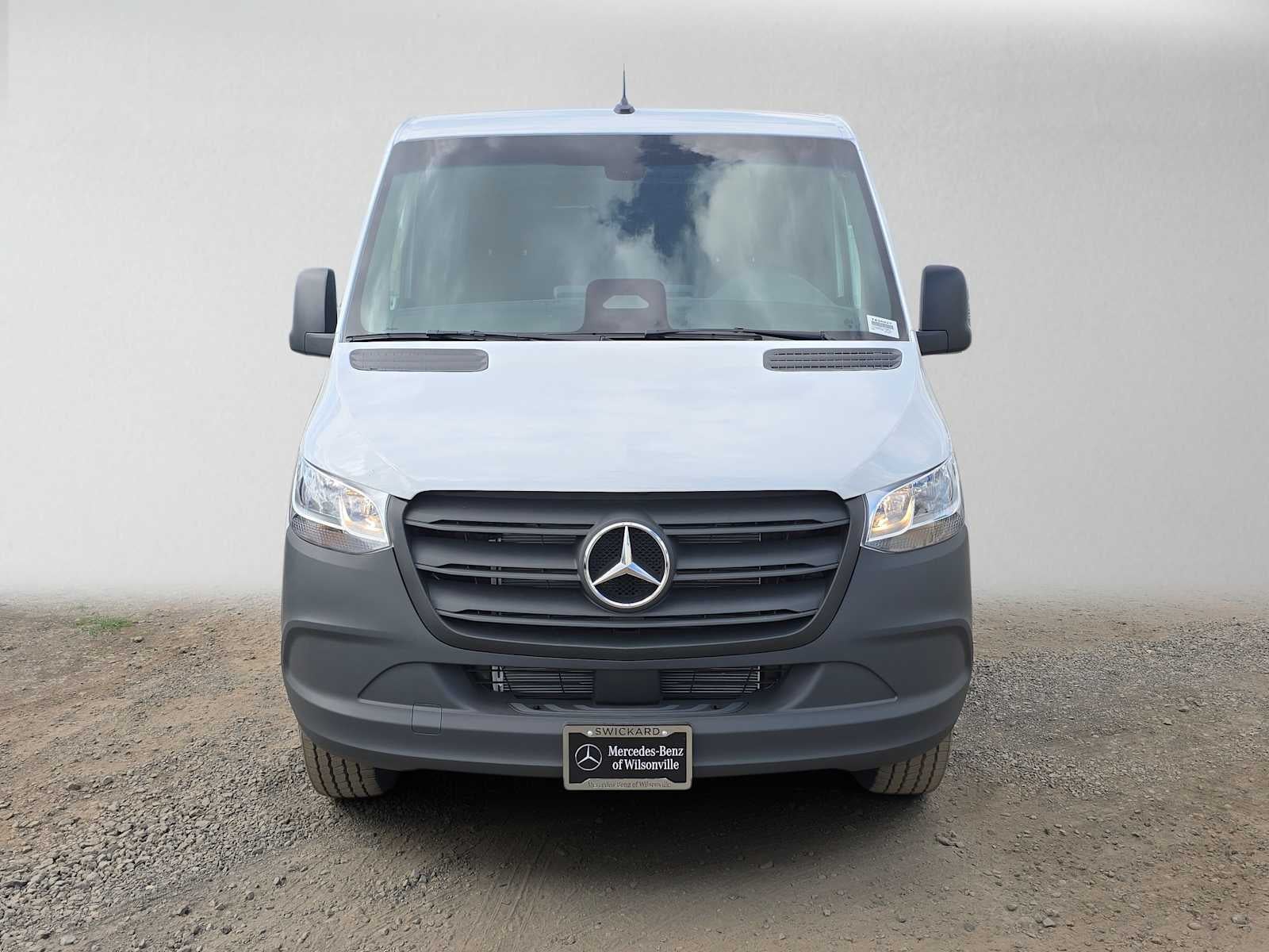 2026 Mercedes-Benz Sprinter Cargo 2500 Standard Roof I4 Diesel 144 RWD