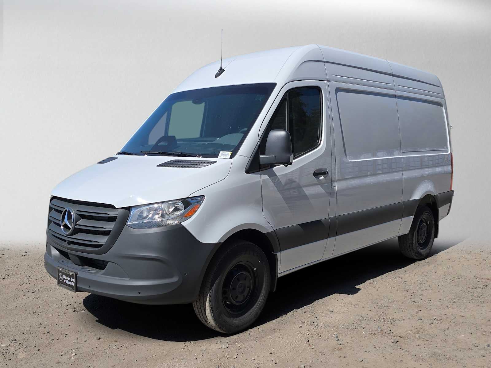2026 Mercedes-Benz Sprinter Cargo 2500 Standard Roof I4 Diesel 144 RWD
