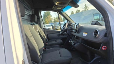 2025 Mercedes-Benz Sprinter Cargo Van 2500 Standard Roof I4 Diesel 144" RWD
