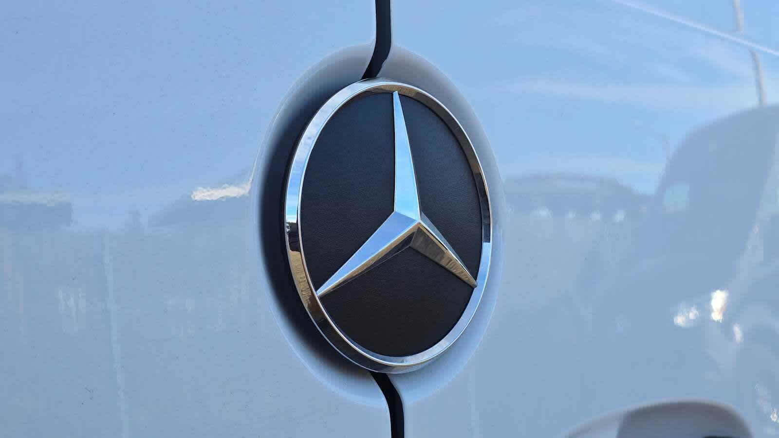2025 Mercedes-Benz Sprinter Cargo Van 2500 Standard Roof I4 Diesel 144" RWD