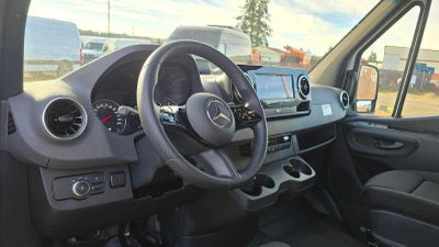 2025 Mercedes-Benz Sprinter Cargo Van 2500 Standard Roof I4 Diesel 144" RWD
