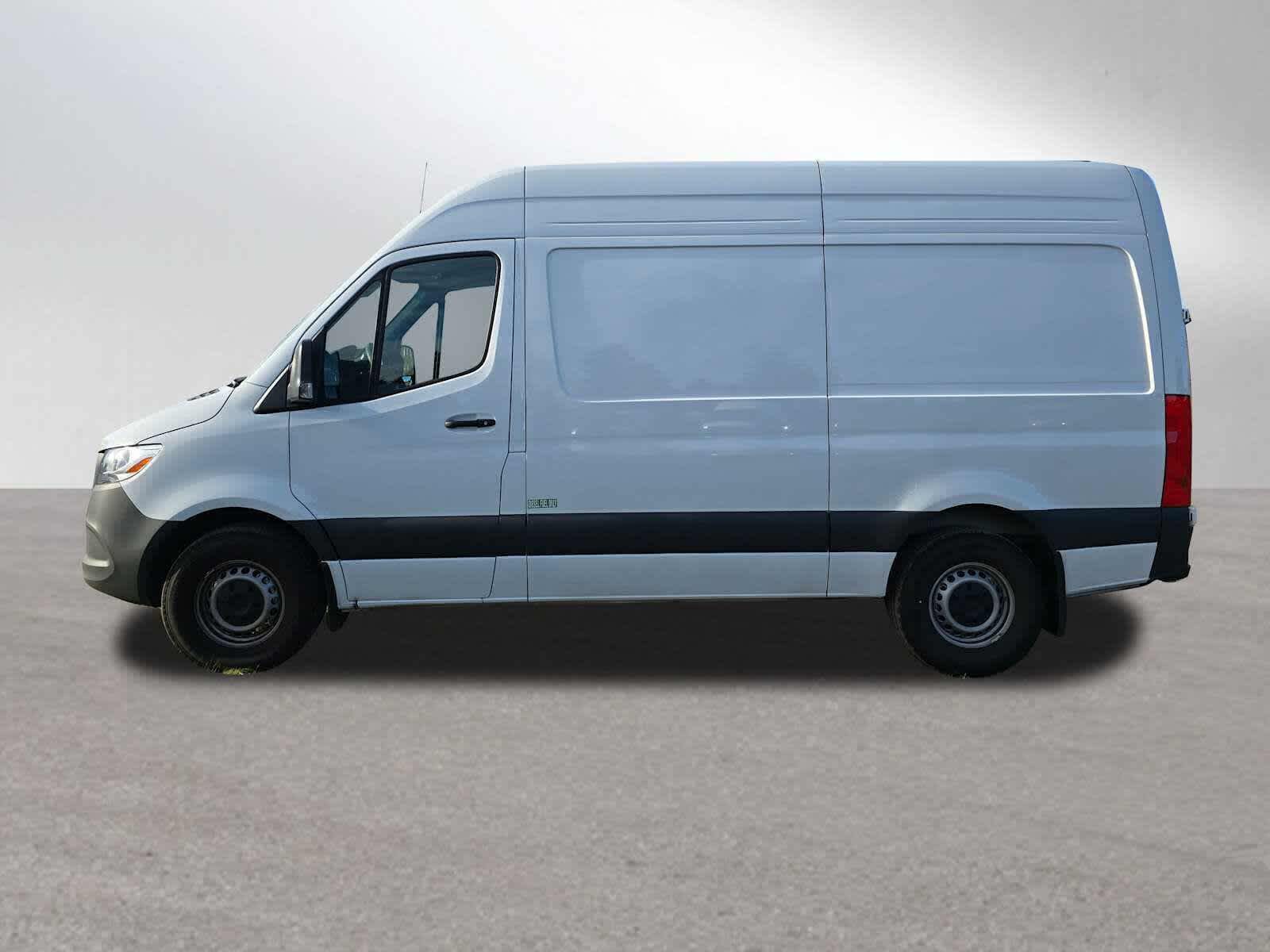 2025 Mercedes-Benz Sprinter Cargo Van 2500 Standard Roof I4 Diesel 144" RWD