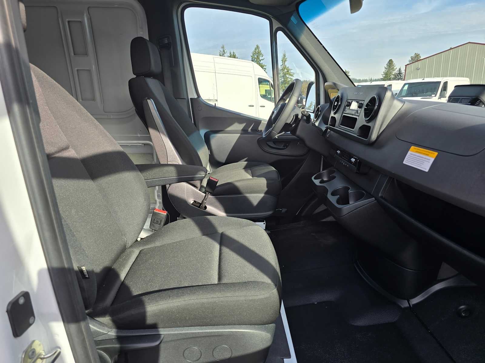 2025 Mercedes-Benz Sprinter Cargo Van 2500 Standard Roof I4 Diesel 144" RWD