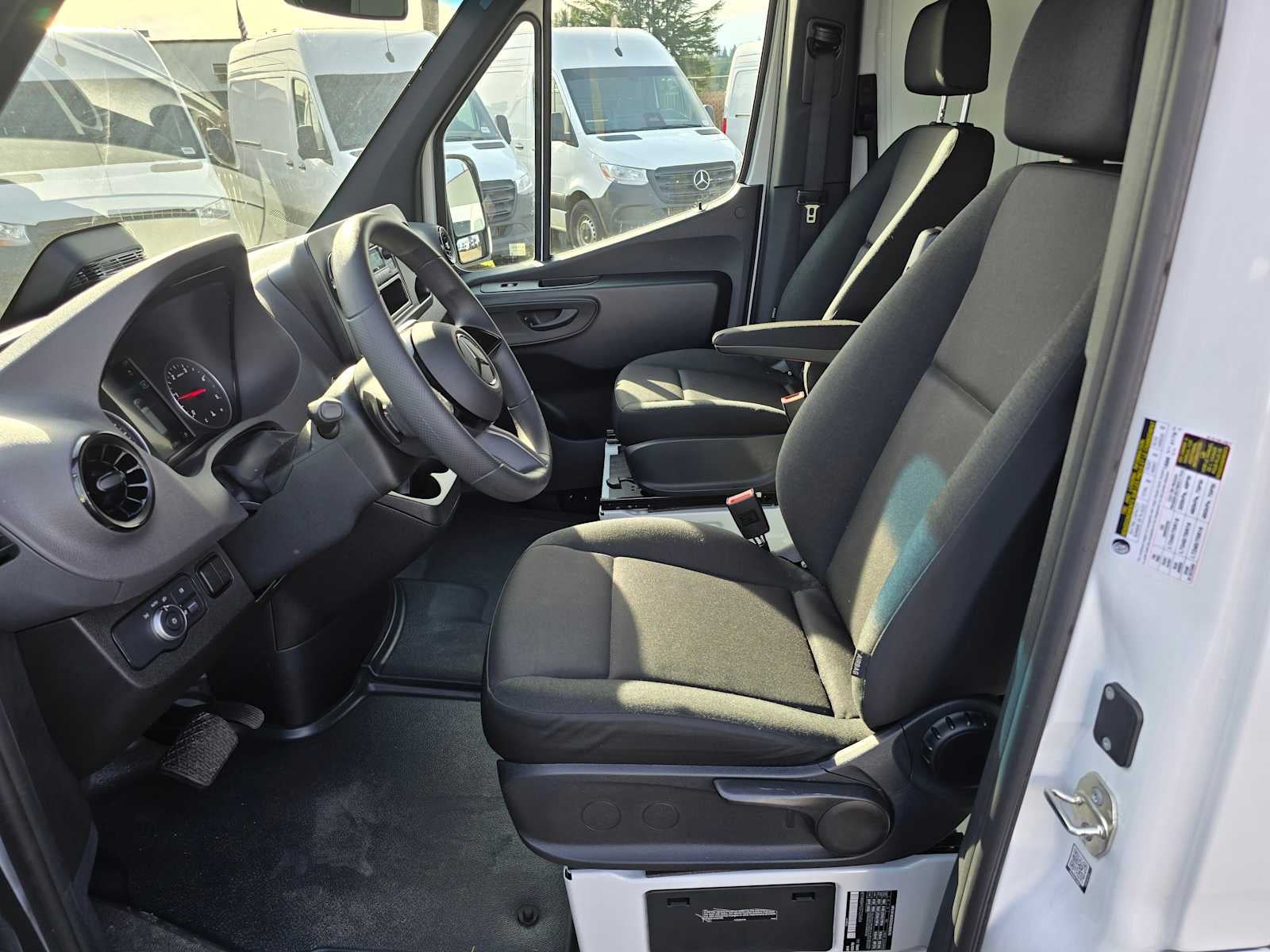 2025 Mercedes-Benz Sprinter Cargo Van 2500 Standard Roof I4 Diesel 144" RWD