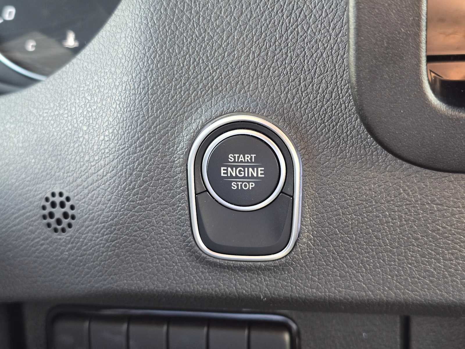 2025 Mercedes-Benz Sprinter Cargo Van 2500 Standard Roof I4 Diesel 144" RWD