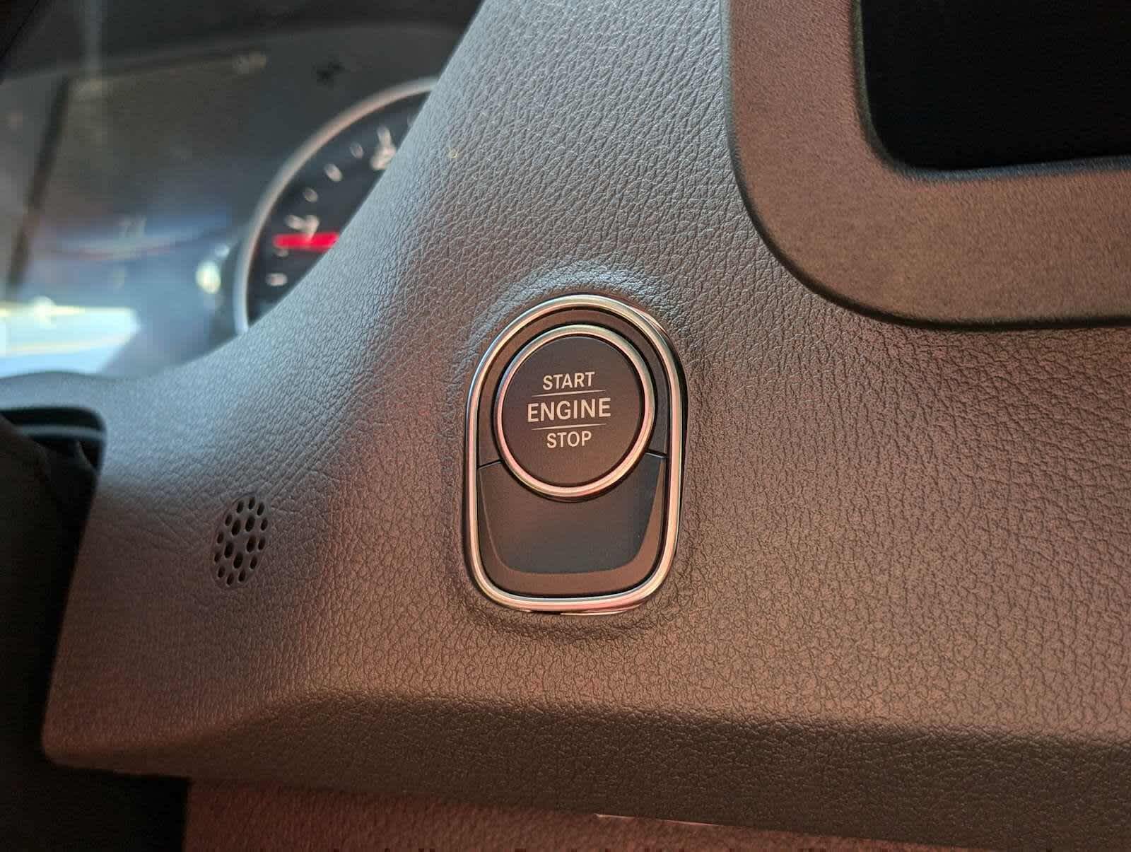 2025 Mercedes-Benz Sprinter Cargo Van 2500 Standard Roof I4 Diesel 144 RWD