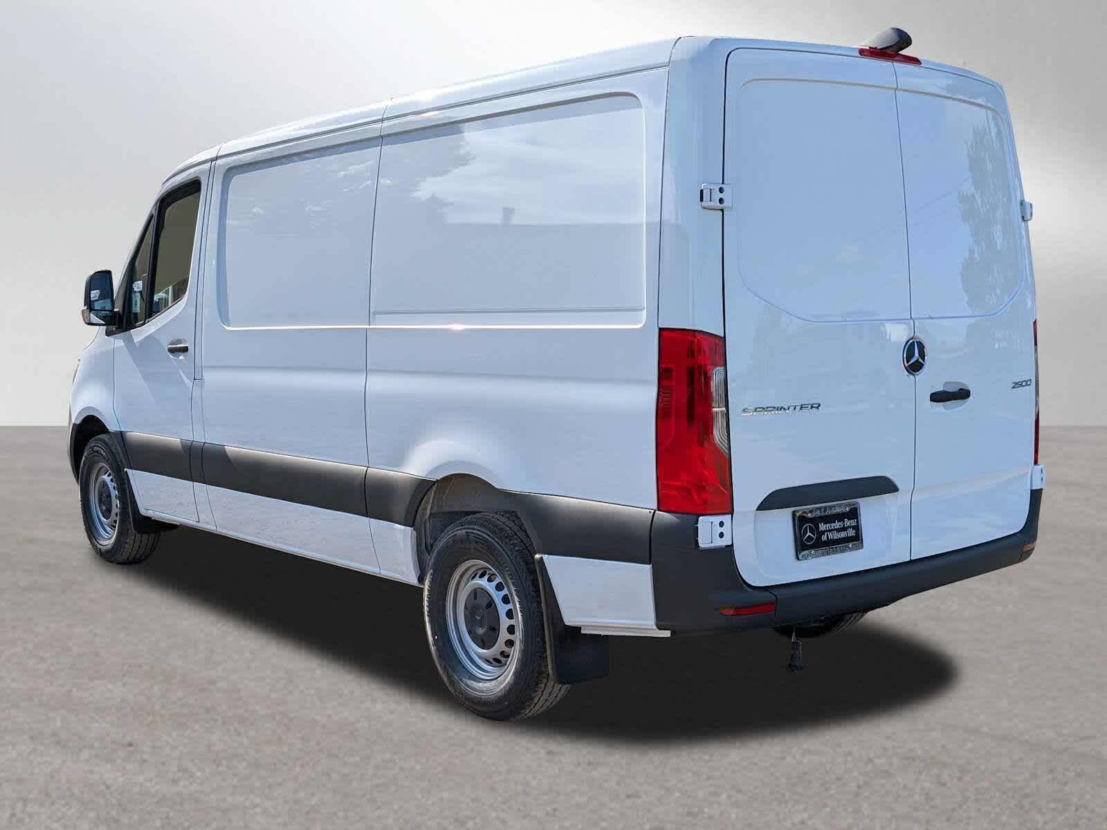 2025 Mercedes-Benz Sprinter Cargo Van 2500 Standard Roof I4 Diesel 144 RWD