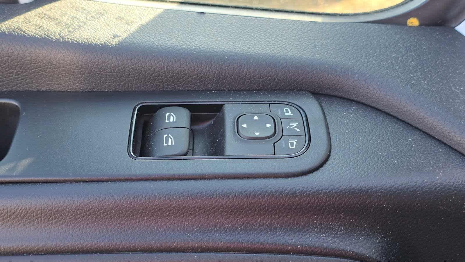 2025 Mercedes-Benz Sprinter Cargo Van 2500 Standard Roof I4 Diesel 144 RWD