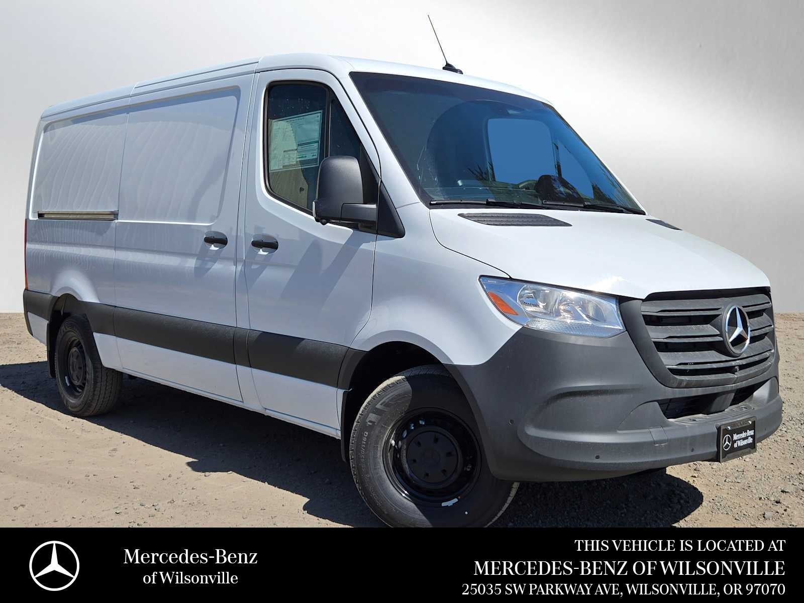 2026 Mercedes-Benz Sprinter 2500 Standard Roof I4 Diesel 144 RWD
