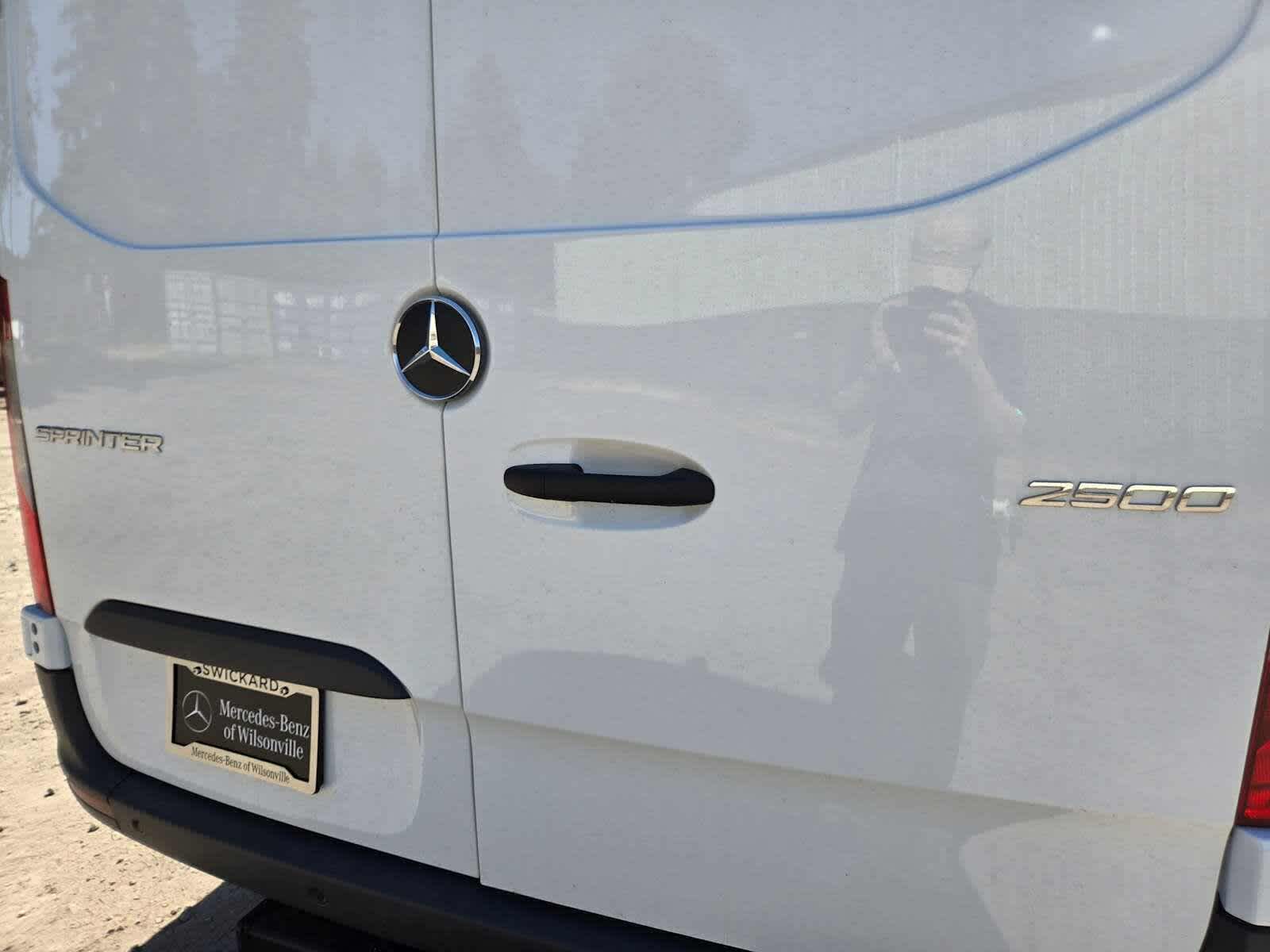 2026 Mercedes-Benz Sprinter 2500 Standard Roof I4 Diesel 144 RWD