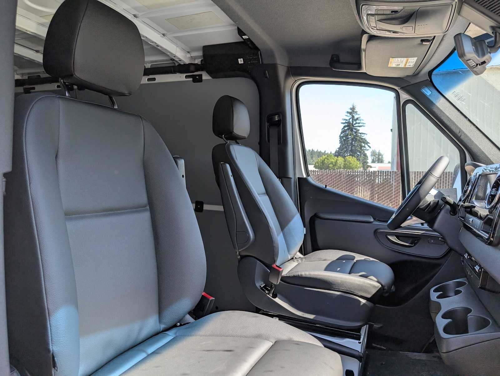 2026 Mercedes-Benz Sprinter 2500 Standard Roof I4 Diesel 144 RWD