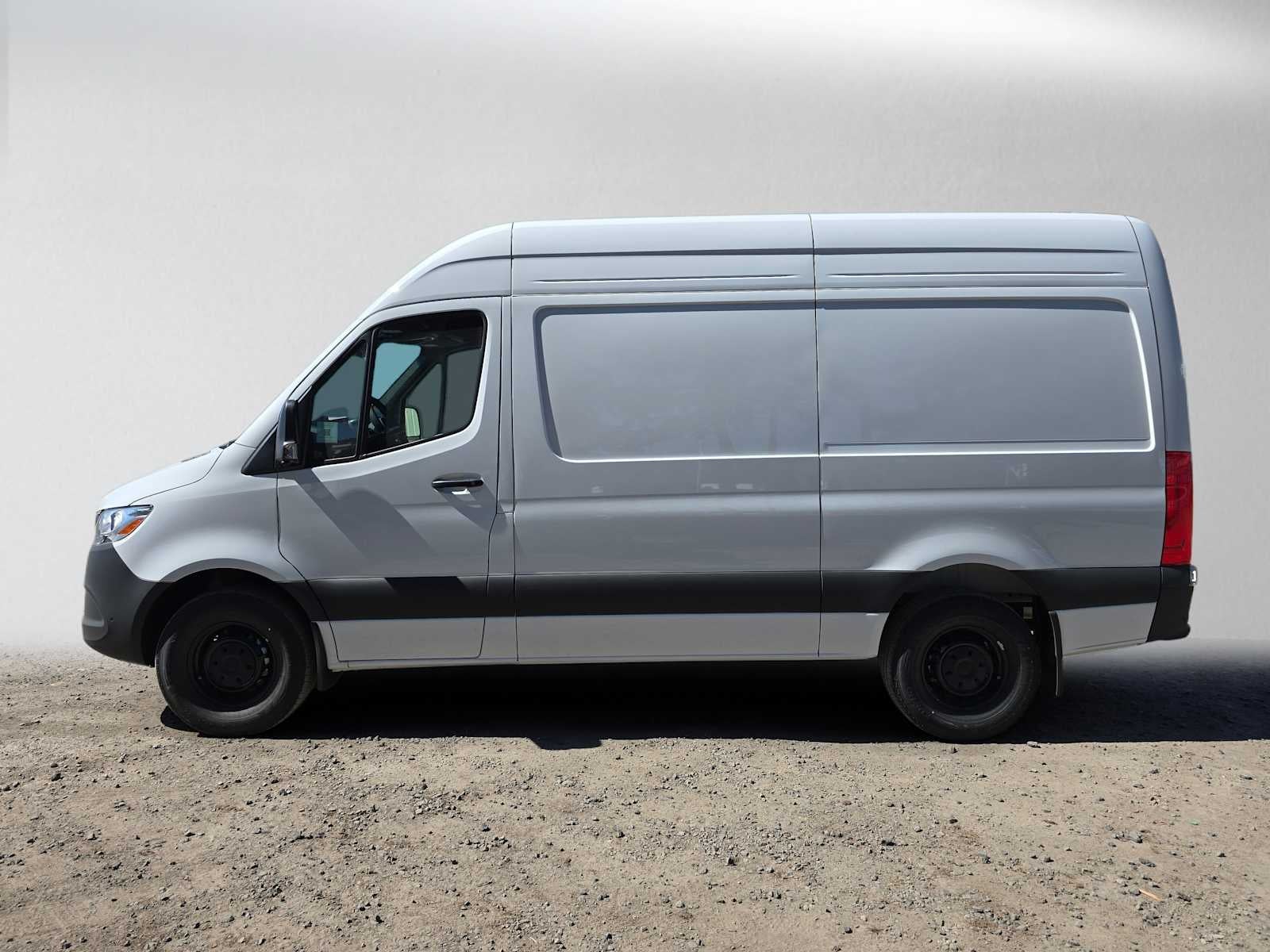 2026 Mercedes-Benz Sprinter 2500 Standard Roof I4 Diesel 144 RWD