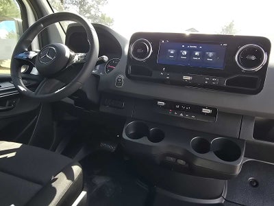 2026 Mercedes-Benz Sprinter 2500 Standard Roof I4 Diesel 144 RWD