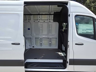 2026 Mercedes-Benz Sprinter 2500 Standard Roof I4 Diesel 144 RWD