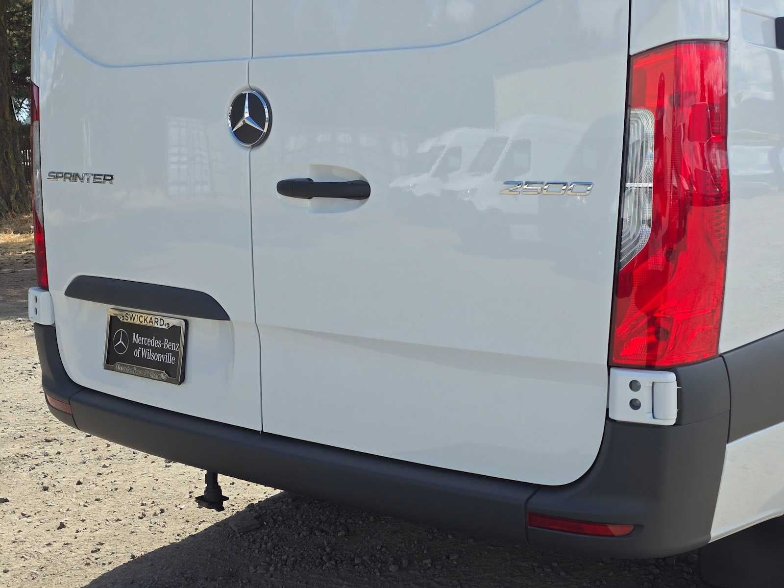 2026 Mercedes-Benz Sprinter 2500 Standard Roof I4 Diesel 144 RWD