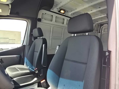 2026 Mercedes-Benz Sprinter 2500 Standard Roof I4 Diesel 144 RWD