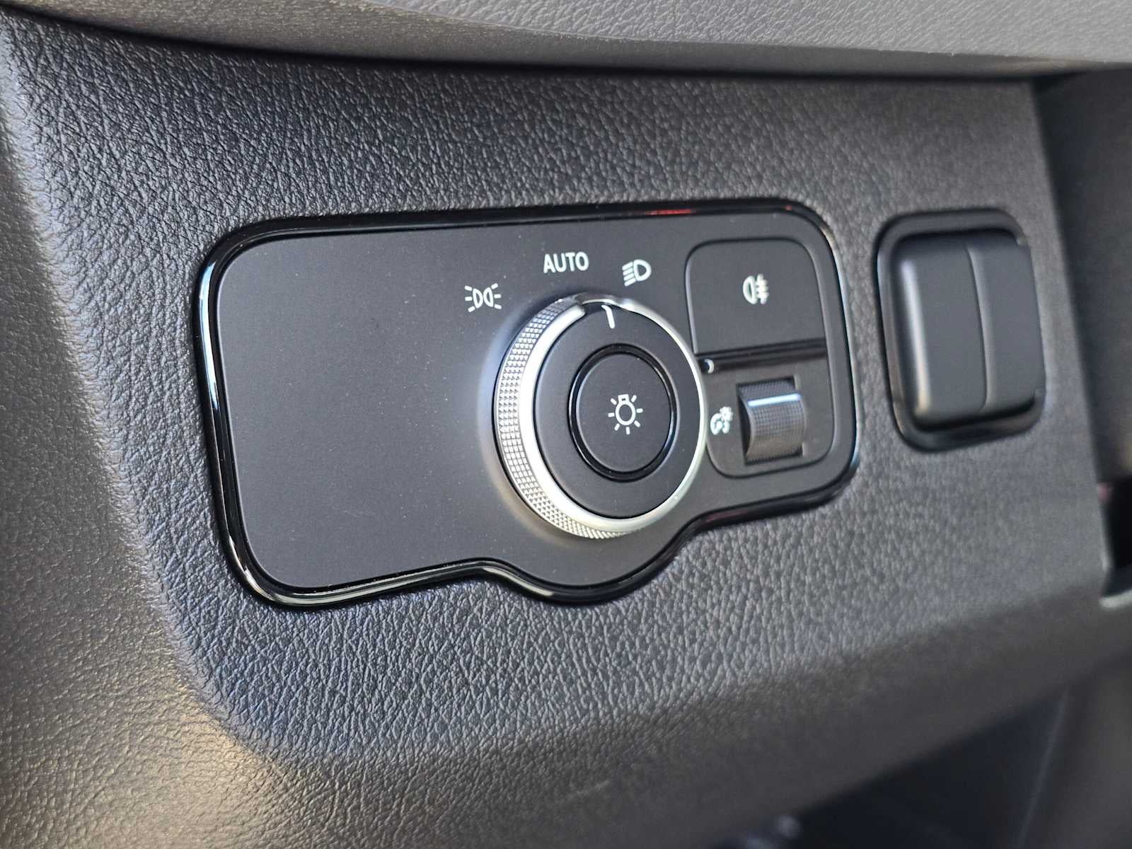2026 Mercedes-Benz Sprinter 2500 Standard Roof I4 Diesel 144 RWD
