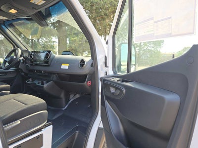 2026 Mercedes-Benz Sprinter 2500 Standard Roof I4 Diesel 144 RWD