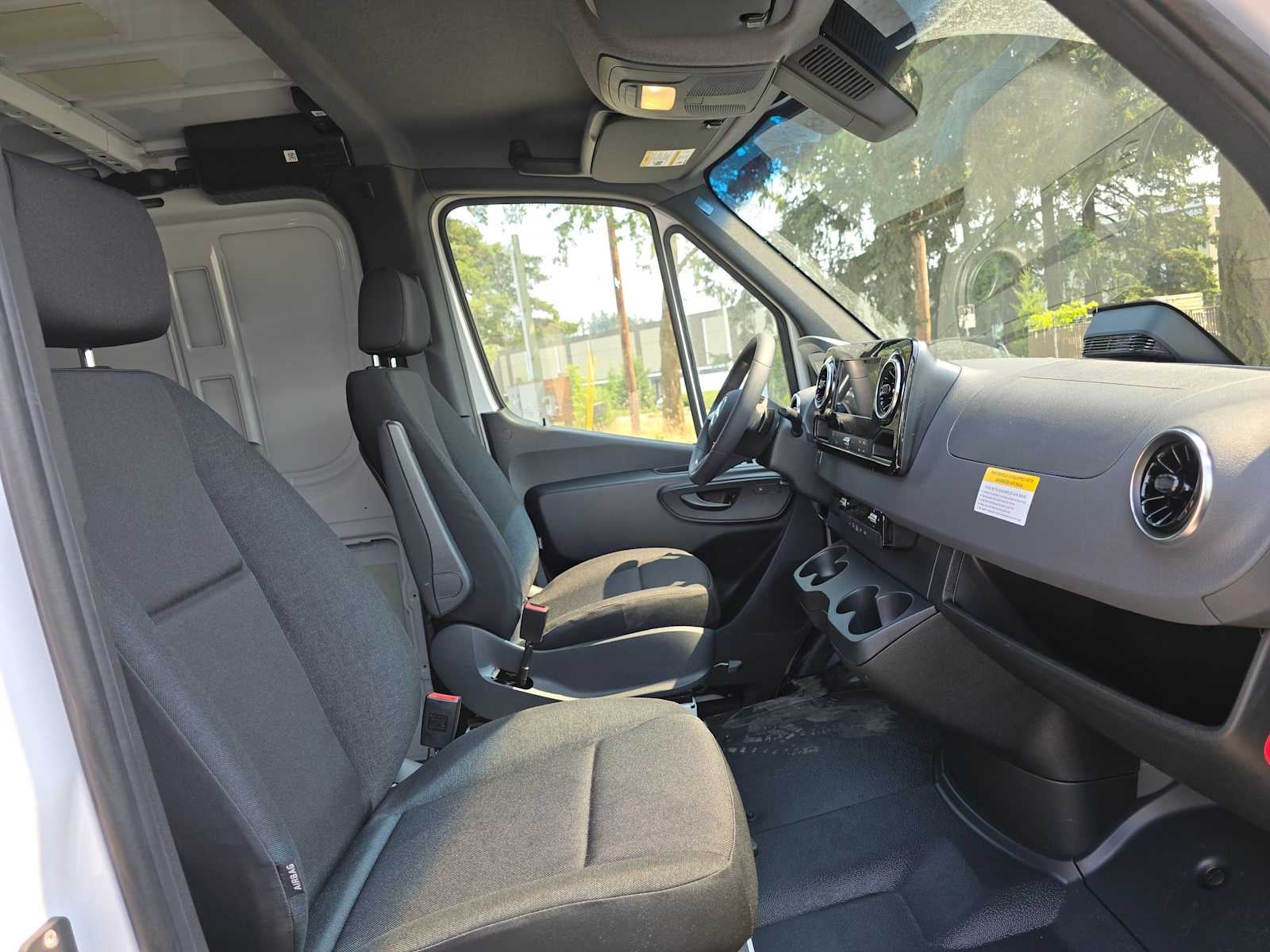2026 Mercedes-Benz Sprinter 2500 Standard Roof I4 Diesel 144 RWD