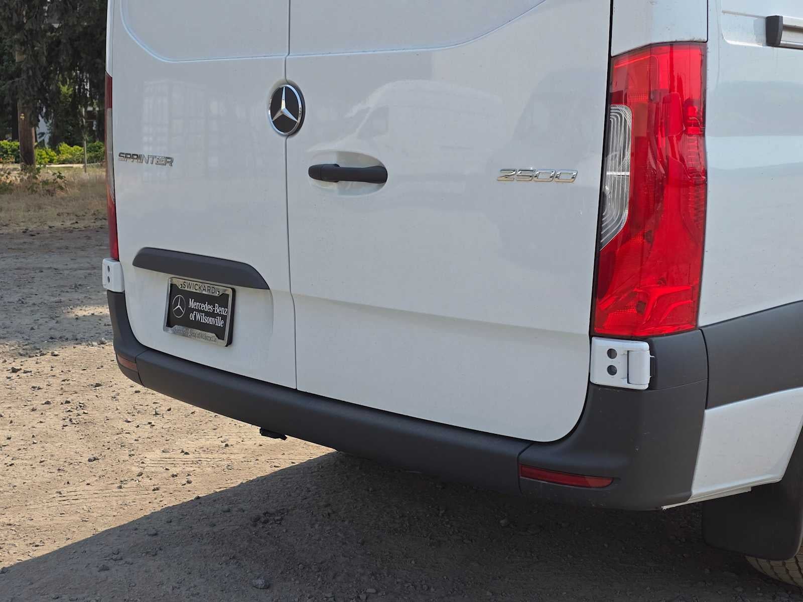 2026 Mercedes-Benz Sprinter 2500 Standard Roof I4 Diesel 144 RWD