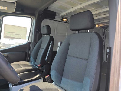 2026 Mercedes-Benz Sprinter 2500 Standard Roof I4 Diesel 144 RWD