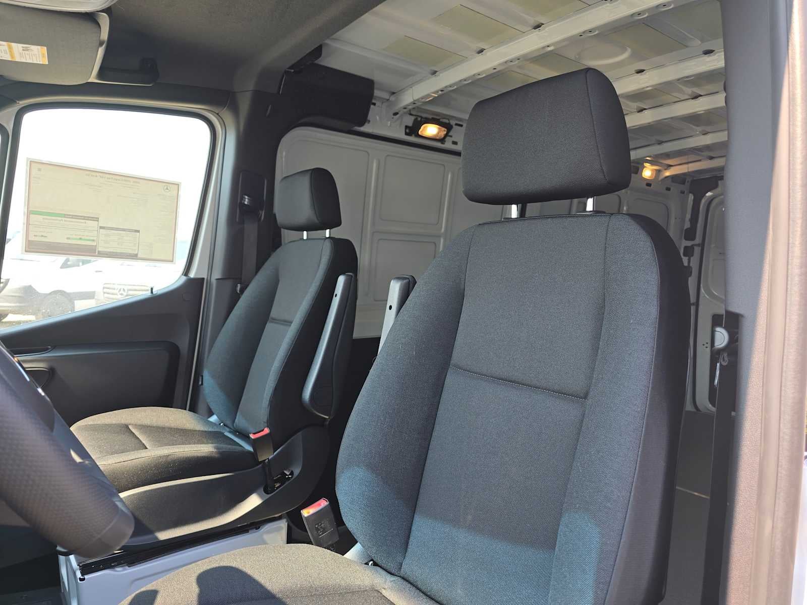 2026 Mercedes-Benz Sprinter 2500 Standard Roof I4 Diesel 144 RWD