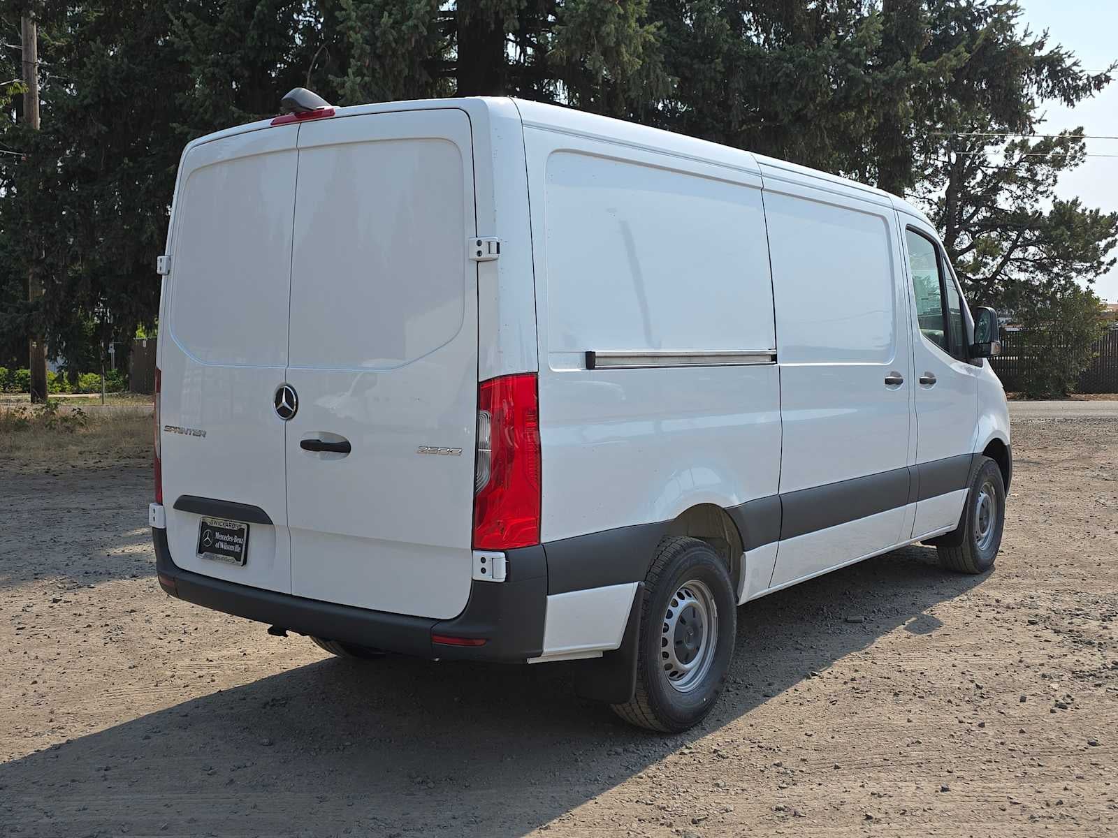 2026 Mercedes-Benz Sprinter 2500 Standard Roof I4 Diesel 144 RWD