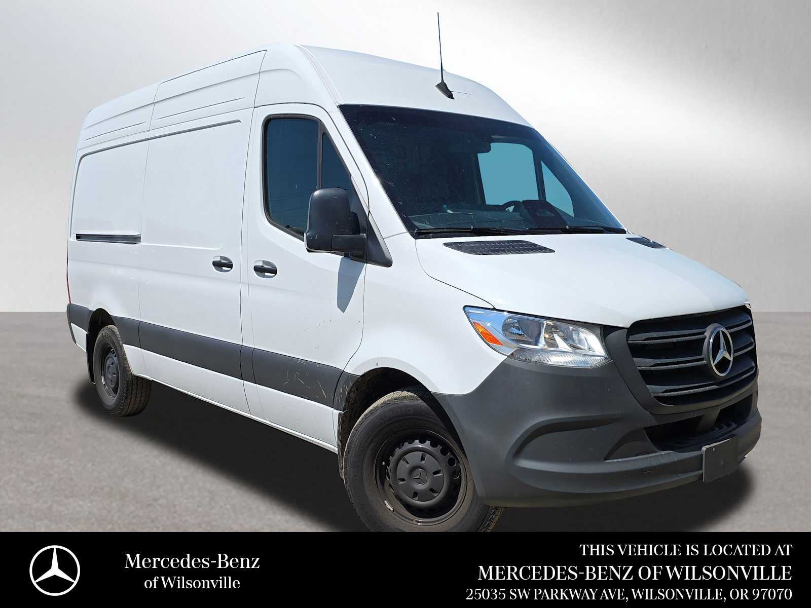 2025 Mercedes-Benz Sprinter Cargo Van 2500 Standard Roof I4 Diesel 144 RWD
