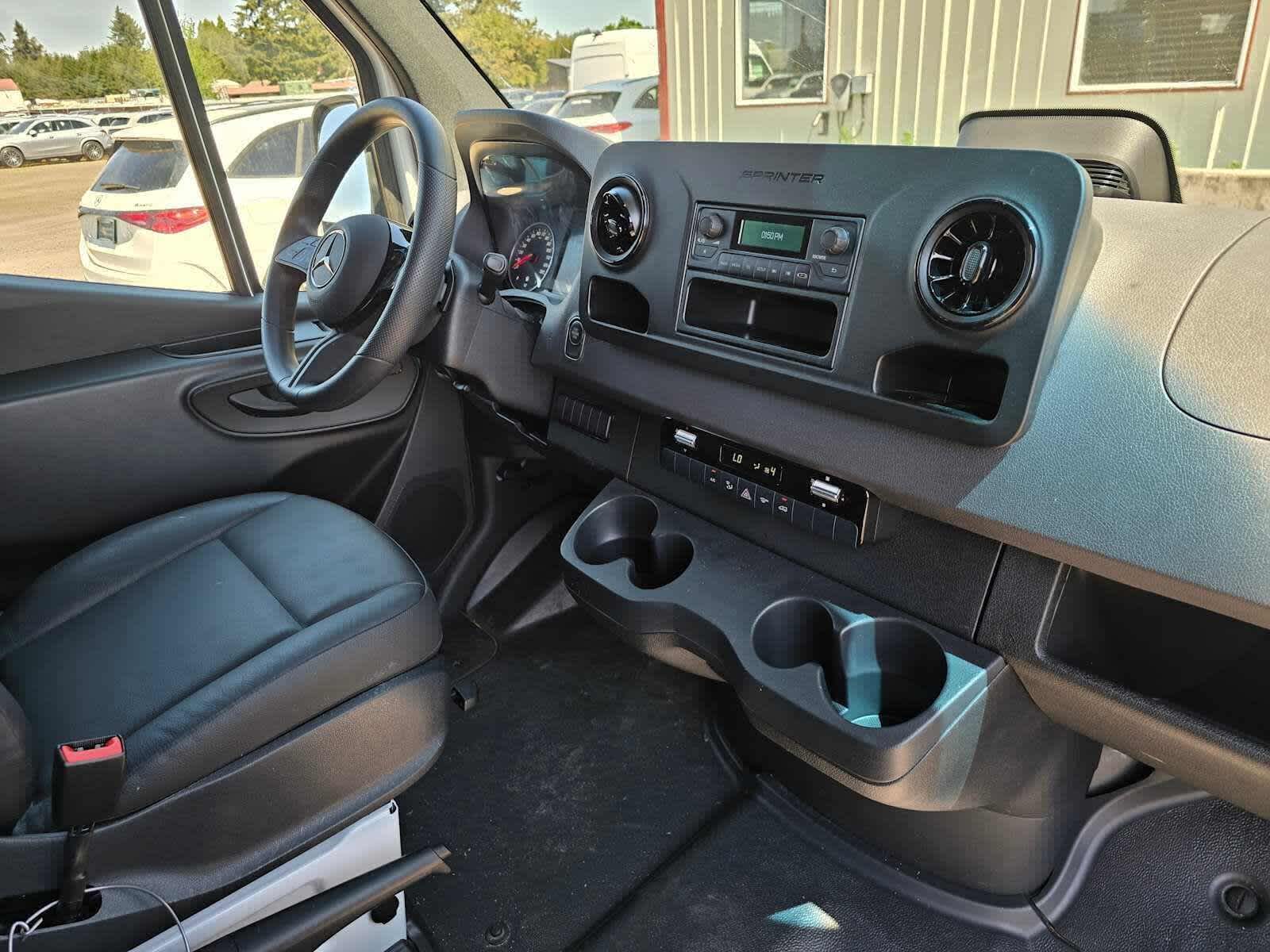 2025 Mercedes-Benz Sprinter Cargo Van 2500 Standard Roof I4 Diesel 144 RWD
